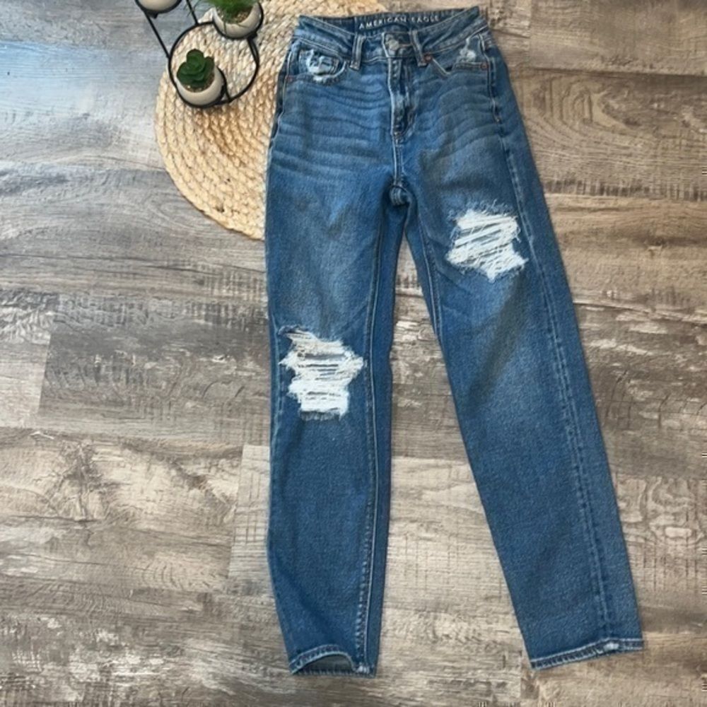 American Eagle mom straight jean size 000 regular